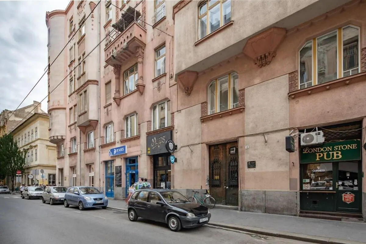 Extreme Central - Modern Mini Studio Budapest